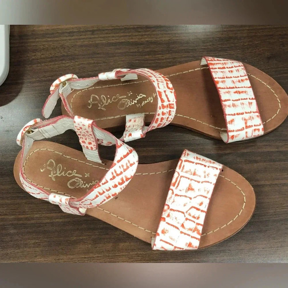 Alice + Olivia Sandals - Picture 9 of 9